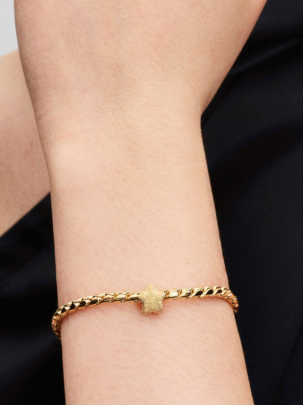 Pandora Textured Star Mini Charm 14k gold plating