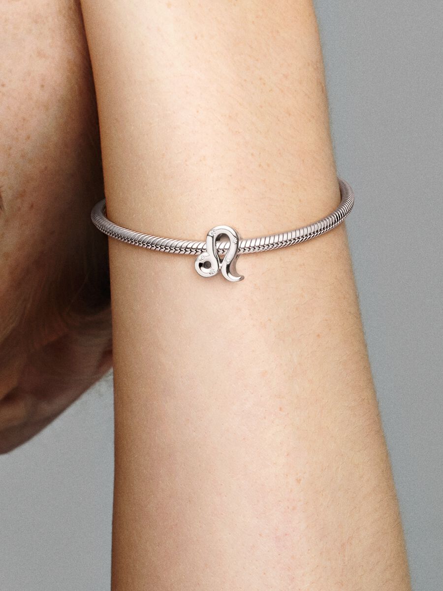 Sparkling Leo Zodiac Charm Sterling silver