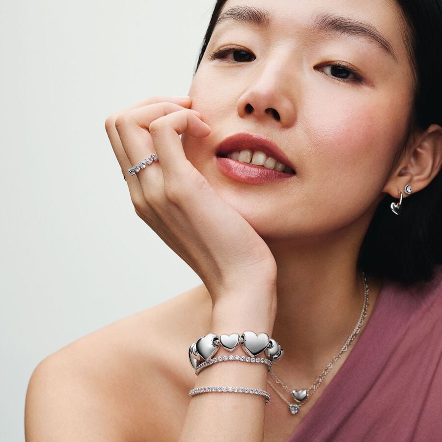 Pandora Hearts Ring With Gift Box