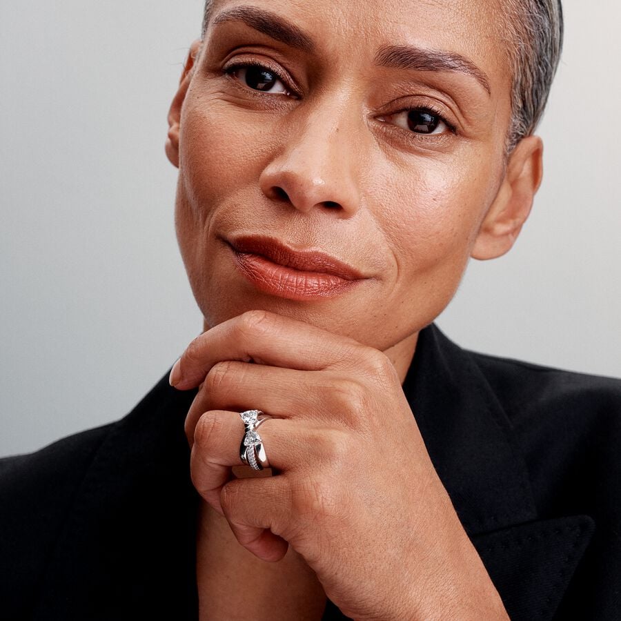 Pandora Sparkling Bow Crossover Ring Silver